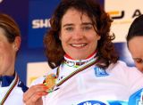 Marianne Vos and her medal.
